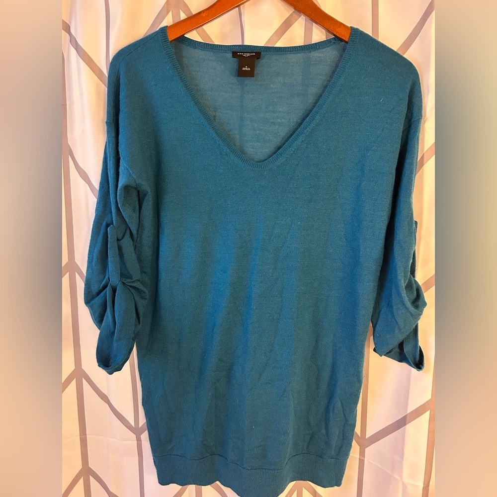 Ann Taylor Teal V-Neck Merino Wool Blend Sweater